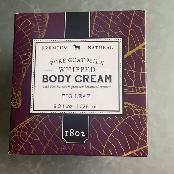 Beekman whipped body cream in fig leaf - Picture 4 of 8